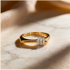 Golden Grace Diamond Ring